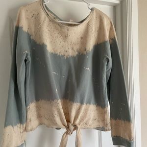 Hem and thread tie dye top